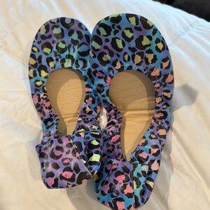 EUC Colorful Leopard print Storehouse Flats 11